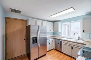 1024 S 10th St, Lebanon, OR 97355 - Photo 7