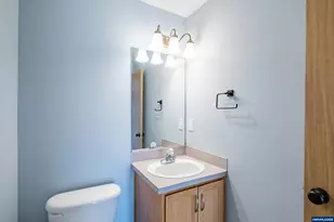 1024 S 10th St, Lebanon, OR 97355 - Photo 13