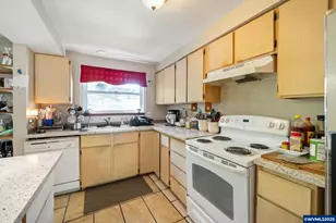 3130 SE 161st Ave, Portland, OR 97236 - Photo 9