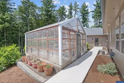 24911 Gap Rd, Brownsville, OR 97327 - Photo 31