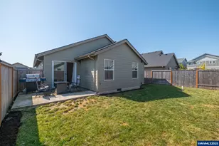 414 SE Ray St, Dallas, OR 97338 - Photo 17