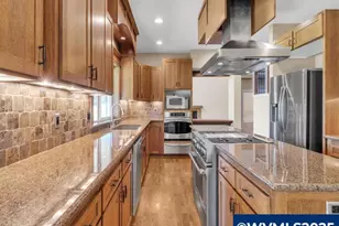 8161 Mystical Ln SE, Salem, OR 97317 - Photo 13