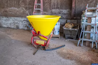 25641 S Schockley Rd, Beavercreek, OR 97004 - Photo 11