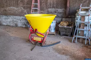 25641 S Schockley Rd, Beavercreek, OR 97004 - Photo 11