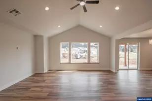 4549 Kalmia St, Sweet Home, OR 97386 - Photo 3