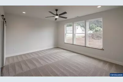 4549 Kalmia St, Sweet Home, OR 97386 - Photo 17