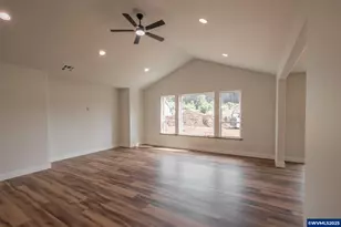 4549 Kalmia St, Sweet Home, OR 97386 - Photo 5