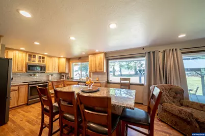 39903 Mertz Dr SE, Stayton, OR 97383 - Photo 13