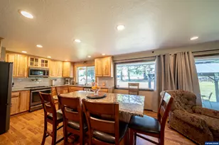 39903 Mertz Dr SE, Stayton, OR 97383 - Photo 13