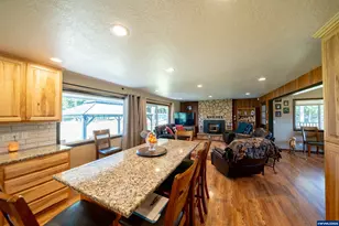 39903 Mertz Dr SE, Stayton, OR 97383 - Photo 9