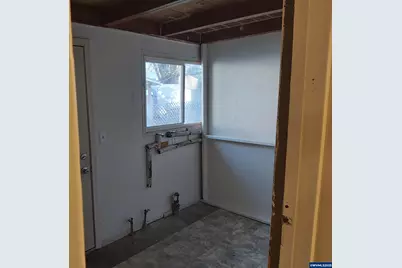 350 SE Lilly Av, Corvallis, OR 97333 - Photo 33