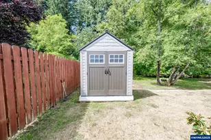 1774 Grape Ct, Sweet Home, OR 97386 - Photo 29