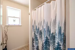 1774 Grape Ct, Sweet Home, OR 97386 - Photo 19