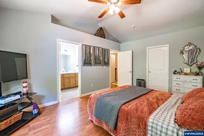 1774 Grape Ct, Sweet Home, OR 97386 - Photo 15