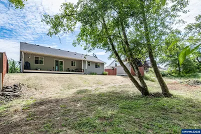 1774 Grape Ct, Sweet Home, OR 97386 - Photo 33