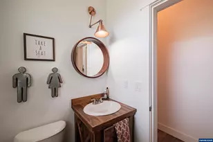 4525 Kalmia St, Sweet Home, OR 97386 - Photo 27