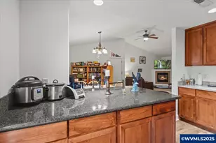 42 Weldwood Dr, Lebanon, OR 97355 - Photo 15