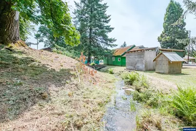 554 Mitchell St, Falls City, OR 97344 - Photo 31