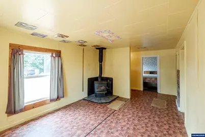 554 Mitchell St, Falls City, OR 97344 - Photo 13