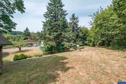 554 Mitchell St, Falls City, OR 97344 - Photo 33