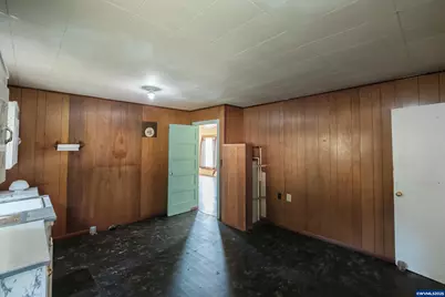 554 Mitchell St, Falls City, OR 97344 - Photo 21