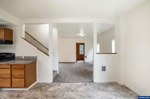 1133 Irvington Dr, Eugene, OR 97404 - Photo 27