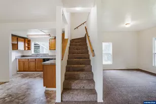 1133 Irvington Dr, Eugene, OR 97404 - Photo 41