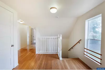 1133 Irvington Dr, Eugene, OR 97404 - Photo 43