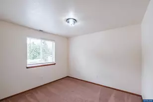 29509 NE Pheasant Ave, Corvallis, OR 97333 - Photo 21