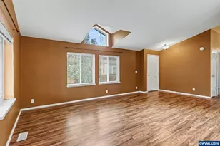 2601 NE Jack London St, Corvallis, OR 97330 - Photo 9