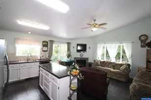 3345 Sample Rd, Falls City, OR 97344 - Photo 3