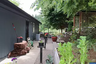 3345 Sample Rd, Falls City, OR 97344 - Photo 27