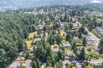 5062 Prospect St, West Linn, OR 97068 - Photo 3