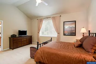 885 N Pointe Dr NW, Albany, OR 97321 - Photo 17