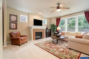 885 N Pointe Dr NW, Albany, OR 97321 - Photo 7