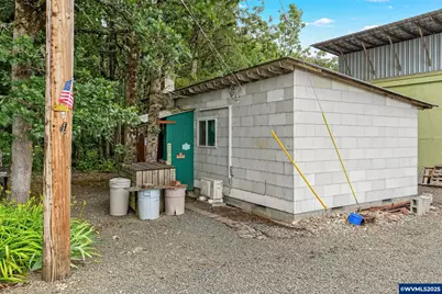 8645 Highland Rd, Independence, OR 97351 - Photo 35