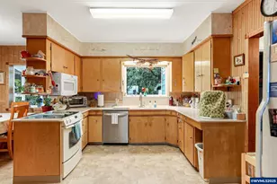 8645 Highland Rd, Independence, OR 97351 - Photo 3