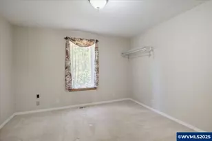 41715 Miles Ln, Lebanon, OR 97355 - Photo 25