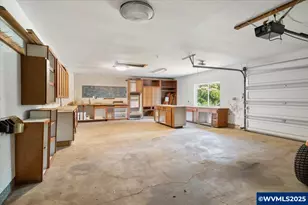 41715 Miles Ln, Lebanon, OR 97355 - Photo 39