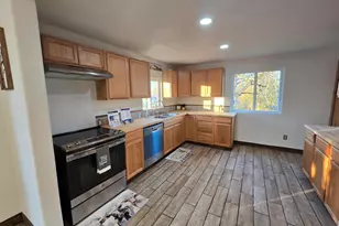 1495 Cascade Dr, Lebanon, OR 97355 - Photo 5