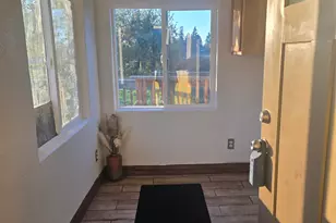 1495 Cascade Dr, Lebanon, OR 97355 - Photo 3