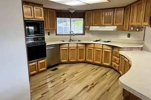 5422 Portland Rd NE, Salem, OR 97305 - Photo 5