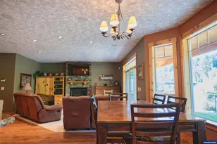 222 SE Whitten Rd, Mill City, OR 97360 - Photo 9