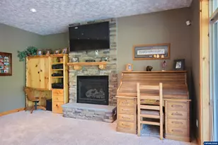 222 SE Whitten Rd, Mill City, OR 97360 - Photo 13