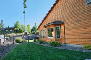 222 SE Whitten Rd, Mill City, OR 97360 - Photo 33