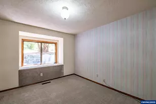 37152 Deadwood Dr, Lebanon, OR 97355 - Photo 25