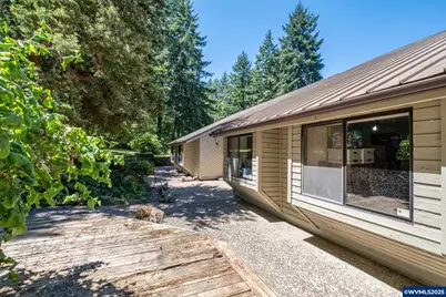 37152 Deadwood Dr, Lebanon, OR 97355 - Photo 41