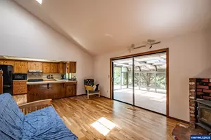 37152 Deadwood Dr, Lebanon, OR 97355 - Photo 15