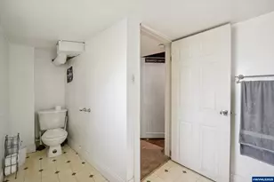 1082 Cascade Dr NW, Salem, OR 97304 - Photo 29