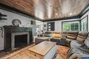 1082 Cascade Dr NW, Salem, OR 97304 - Photo 3